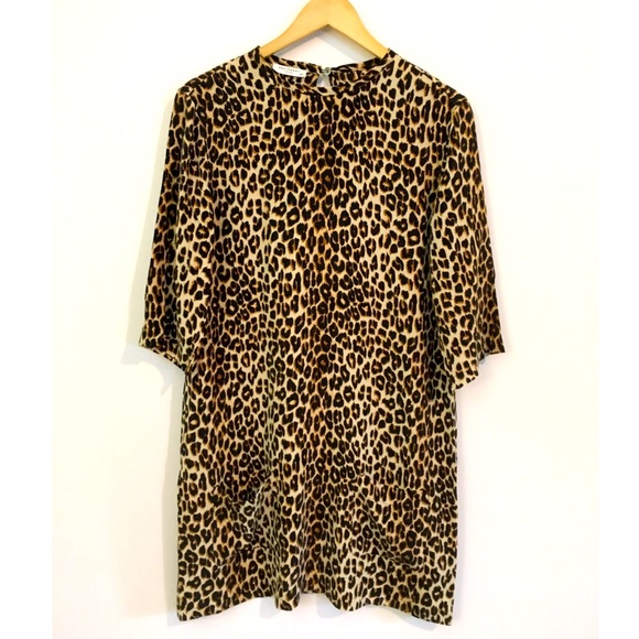 Equipment Dresses & Skirts - Equipment Aubrey Silk Leopard Print Shift Dress